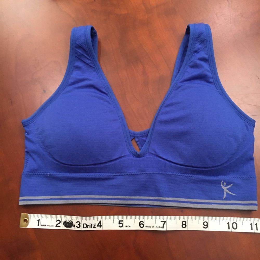 Danskin Now comfortable workout top